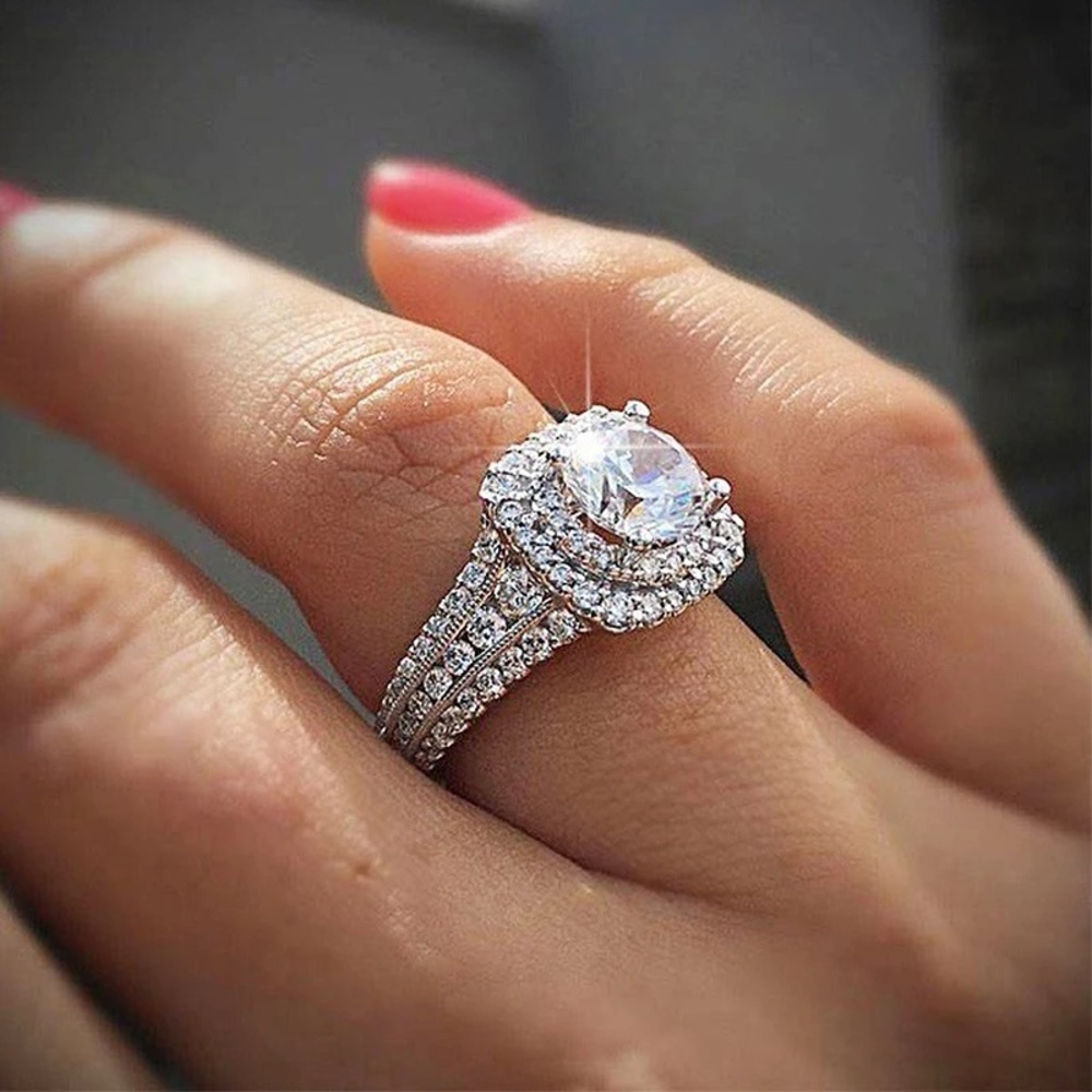Luxury Silver Square Diamond Cubic Zircon Ring - Picture 3 of 14